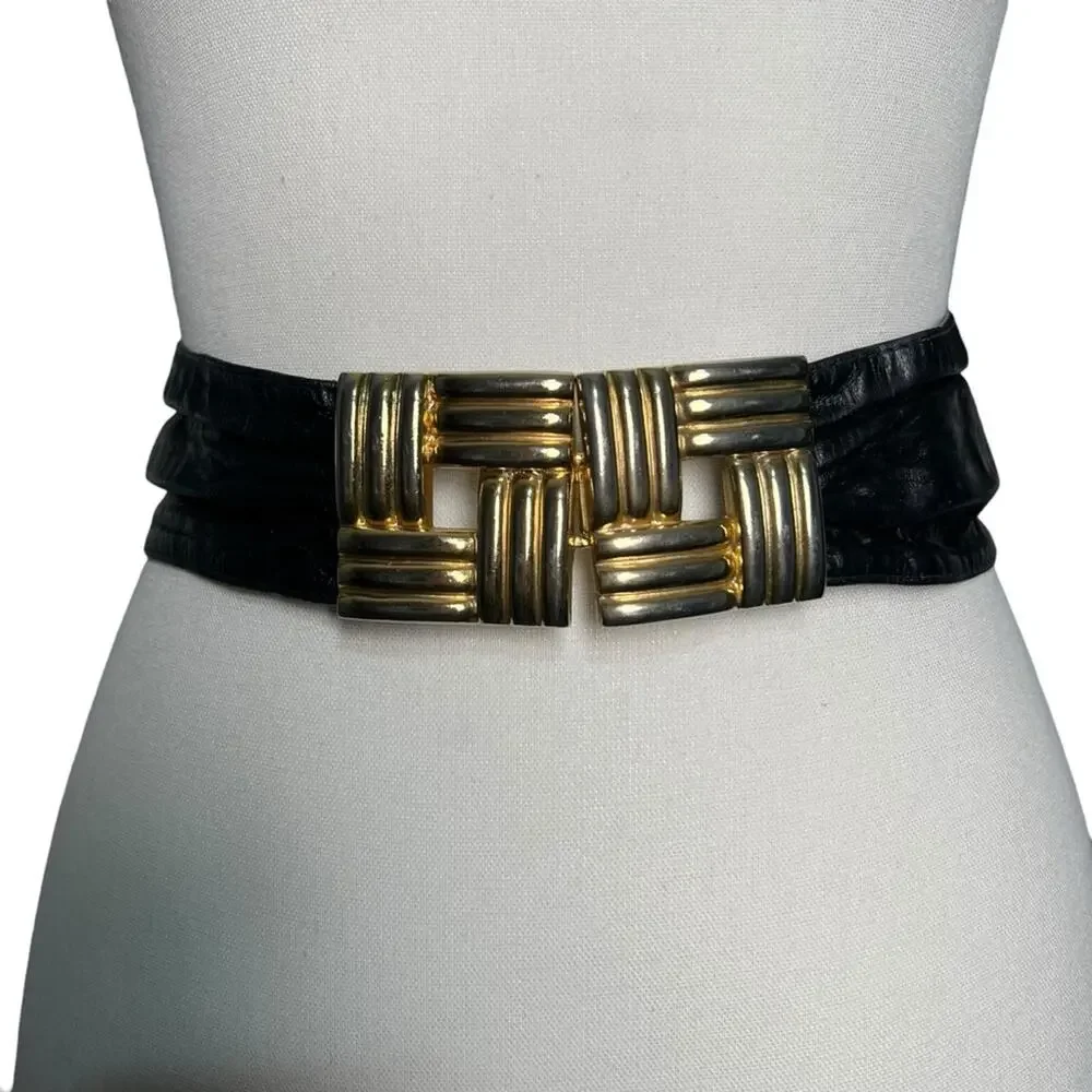 Maureen Elaine by Picadilly Square  Leather Belt Metal Front Clasp Size Medium